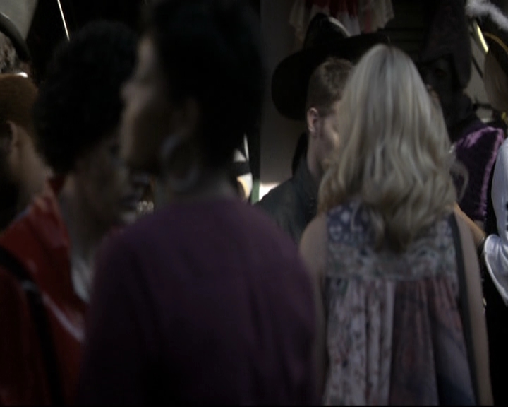 VampireDiariesWorld-dot-nl_TheOriginals-2x04LiveAndLetDie0354.jpg