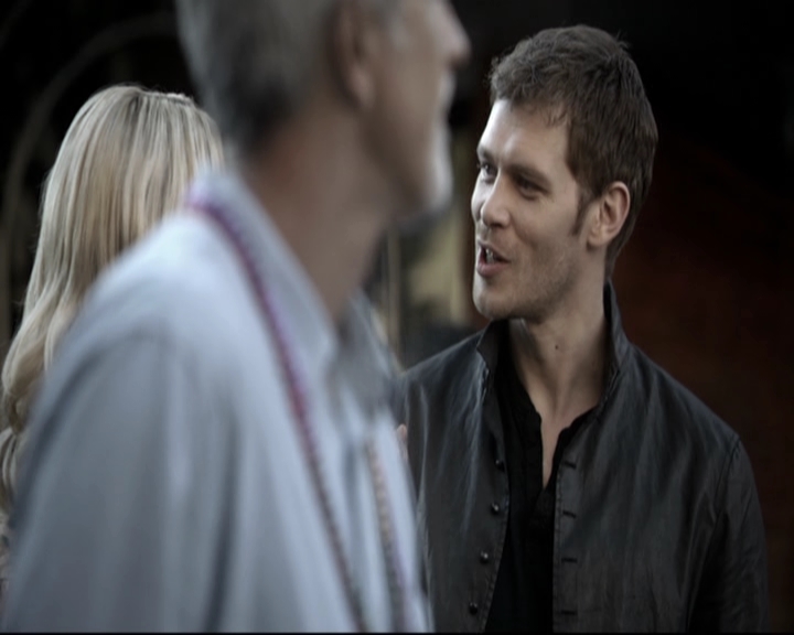 VampireDiariesWorld-dot-nl_TheOriginals-2x04LiveAndLetDie0382.jpg