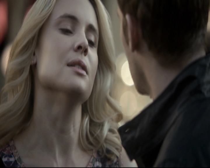 VampireDiariesWorld-dot-nl_TheOriginals-2x04LiveAndLetDie0400.jpg