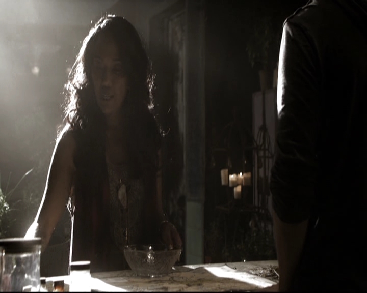 VampireDiariesWorld-dot-nl_TheOriginals-2x04LiveAndLetDie0430.jpg