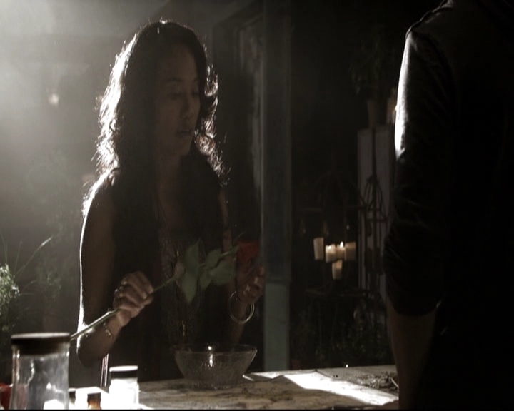 VampireDiariesWorld-dot-nl_TheOriginals-2x04LiveAndLetDie0431.jpg