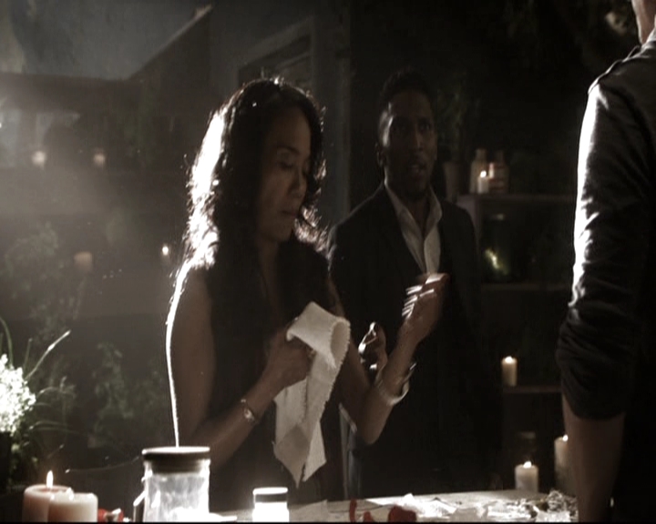VampireDiariesWorld-dot-nl_TheOriginals-2x04LiveAndLetDie0469.jpg