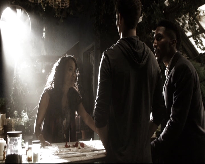 VampireDiariesWorld-dot-nl_TheOriginals-2x04LiveAndLetDie0487.jpg