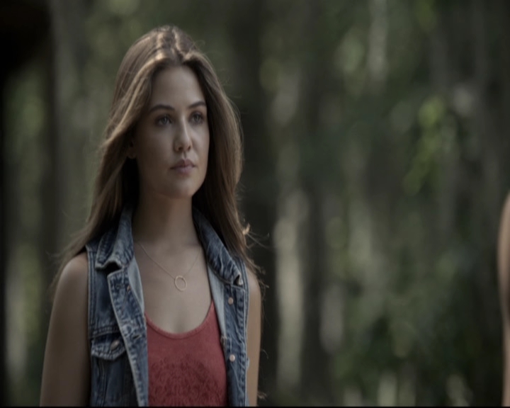 VampireDiariesWorld-dot-nl_TheOriginals-2x04LiveAndLetDie0504.jpg