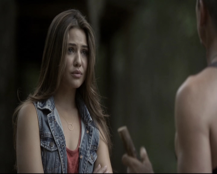 VampireDiariesWorld-dot-nl_TheOriginals-2x04LiveAndLetDie0517.jpg