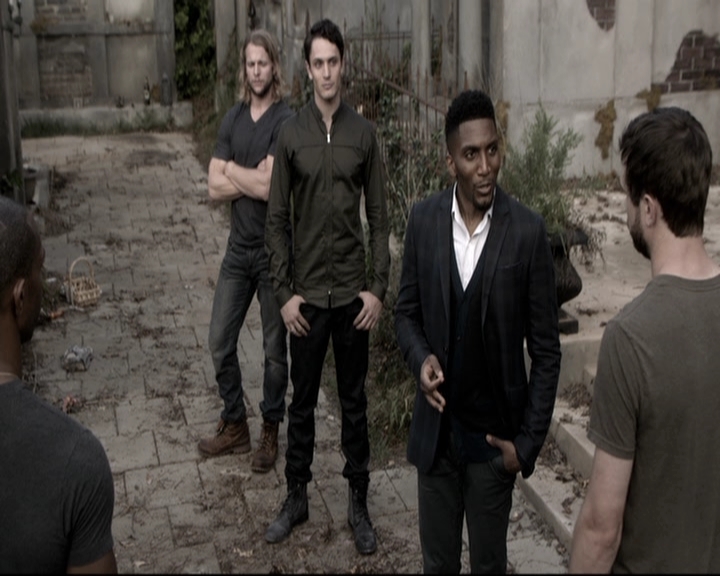 VampireDiariesWorld-dot-nl_TheOriginals-2x04LiveAndLetDie0617.jpg