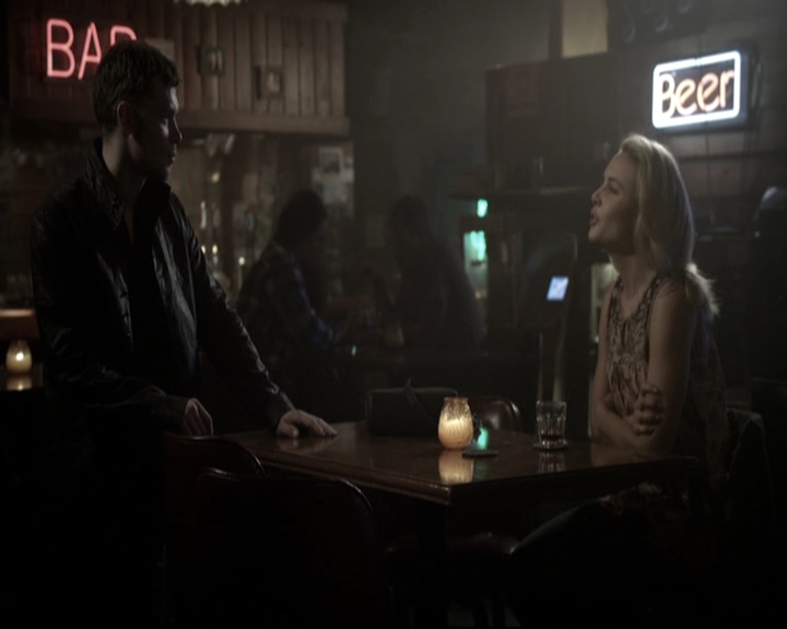 VampireDiariesWorld-dot-nl_TheOriginals-2x04LiveAndLetDie0805.jpg