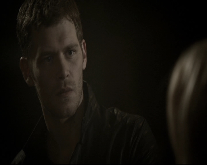 VampireDiariesWorld-dot-nl_TheOriginals-2x04LiveAndLetDie0824.jpg