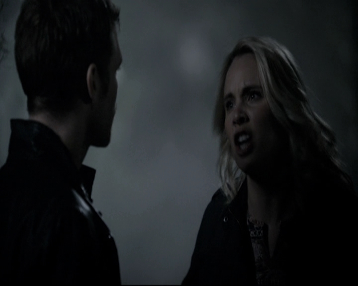 VampireDiariesWorld-dot-nl_TheOriginals-2x04LiveAndLetDie1973.jpg