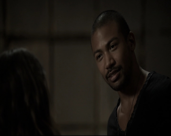 VampireDiariesWorld-dot-nl_TheOriginals-2x04LiveAndLetDie2150.jpg