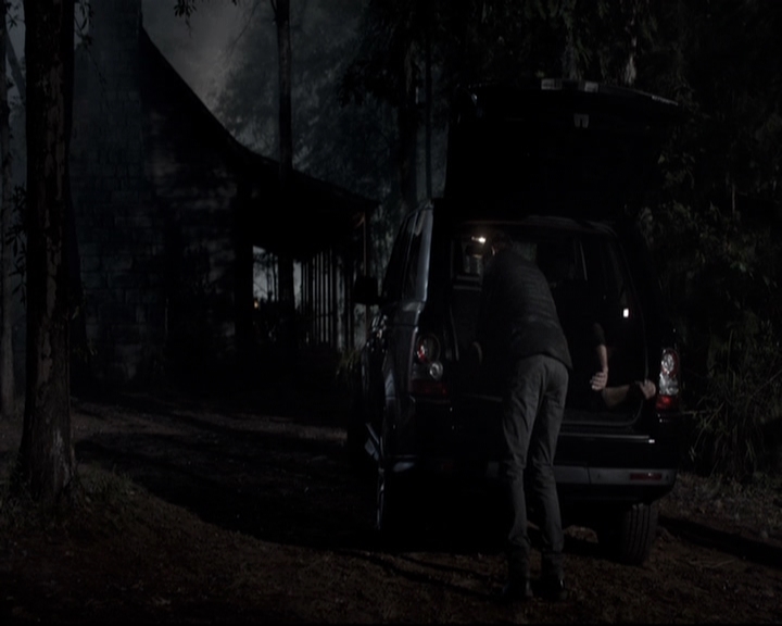 VampireDiariesWorld-dot-nl_TheOriginals-2x04LiveAndLetDie2190.jpg