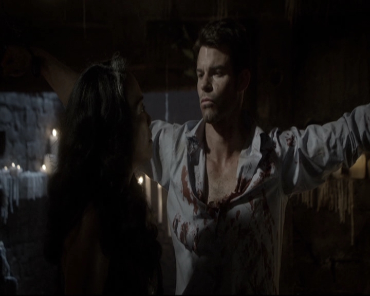 VampireDiariesWorld-dot-nl_TheOriginals-2x04LiveAndLetDie2276.jpg