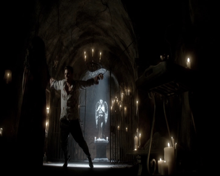 VampireDiariesWorld-dot-nl_TheOriginals-2x05RedDoor0038.jpg