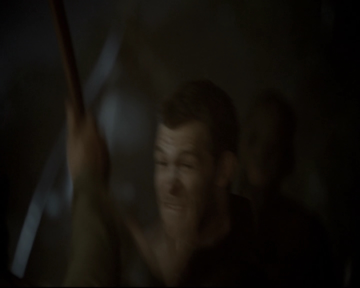 VampireDiariesWorld-dot-nl_TheOriginals-2x05RedDoor1122.jpg