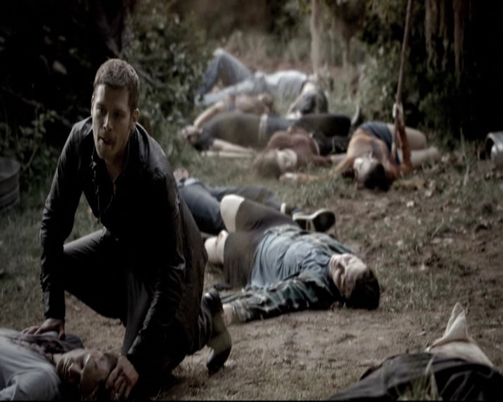 VampireDiariesWorld-dot-nl_TheOriginals-2x05RedDoor1301.jpg