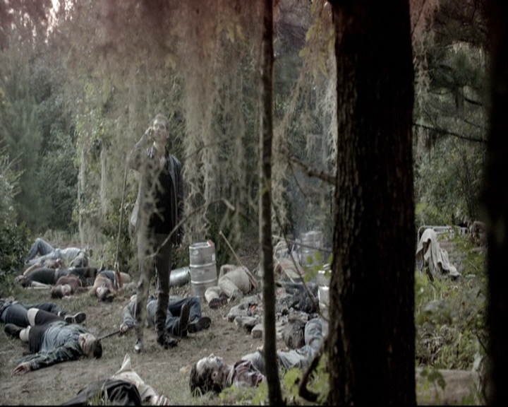 VampireDiariesWorld-dot-nl_TheOriginals-2x05RedDoor1312.jpg