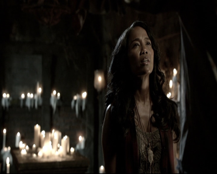VampireDiariesWorld-dot-nl_TheOriginals-2x05RedDoor1565.jpg
