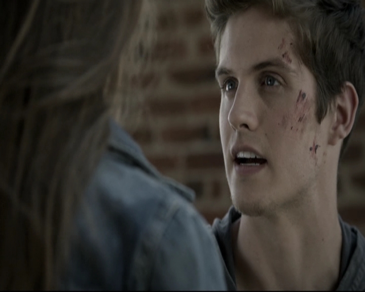 VampireDiariesWorld-dot-nl_TheOriginals-2x05RedDoor1970.jpg