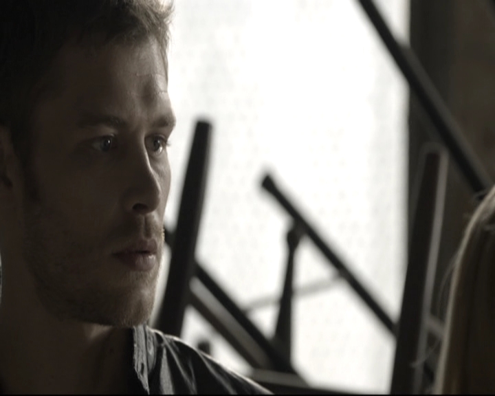 VampireDiariesWorld-dot-nl_TheOriginals-2x05RedDoor2021.jpg