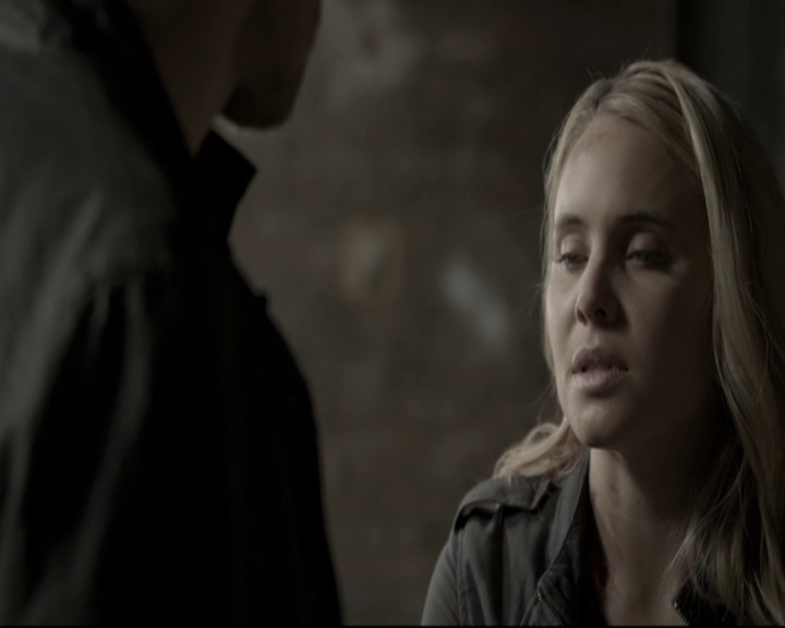 VampireDiariesWorld-dot-nl_TheOriginals-2x05RedDoor2022.jpg