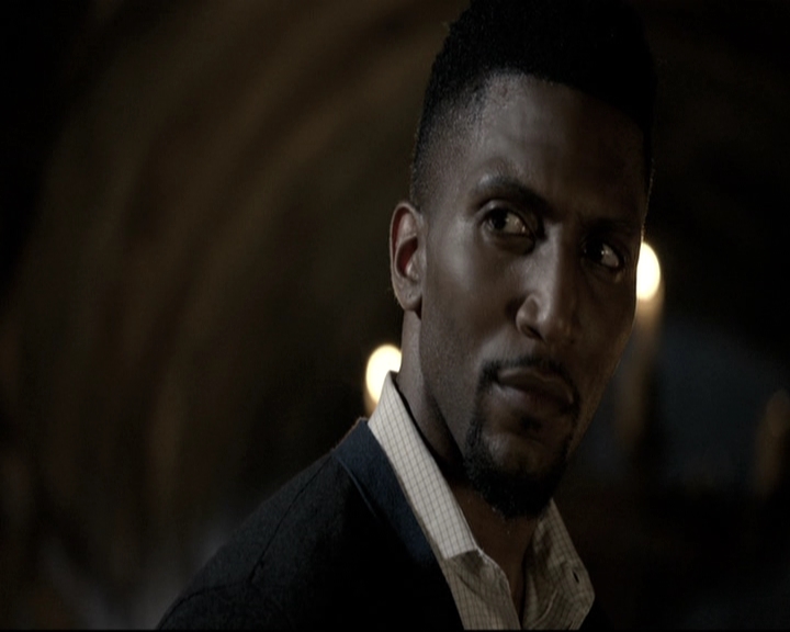 VampireDiariesWorld-dot-nl_TheOriginals-2x05RedDoor2191.jpg
