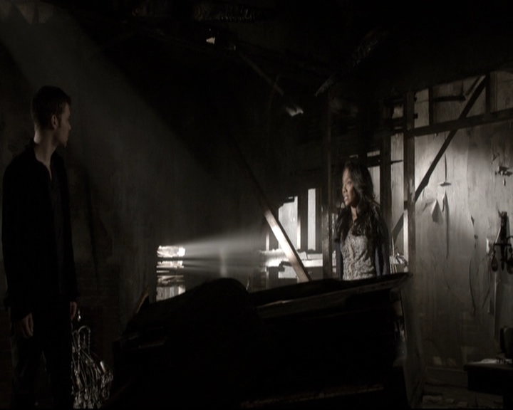VampireDiariesWorld_dot_nl-TheOriginals_2x06WheelInsidetheWheel0542.jpg