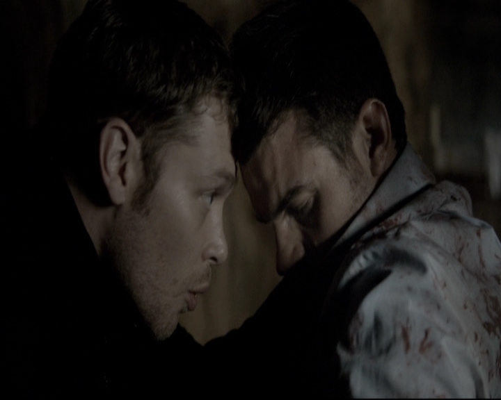VampireDiariesWorld_dot_nl-TheOriginals_2x06WheelInsidetheWheel2004.jpg