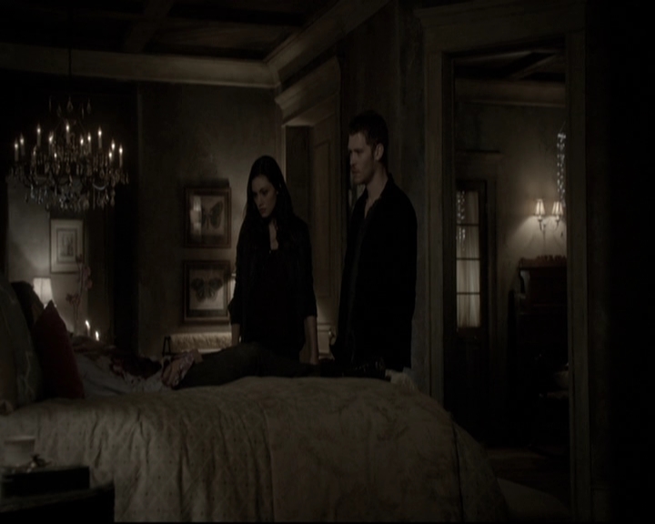 VampireDiariesWorld_dot_nl-TheOriginals_2x06WheelInsidetheWheel2239.jpg