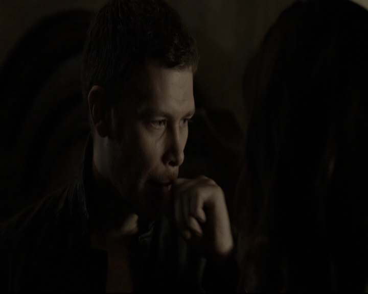 VampireDiariesWorld_dot_nl-TheOriginals_2x07ChasingTheDevilsTail0075.jpg