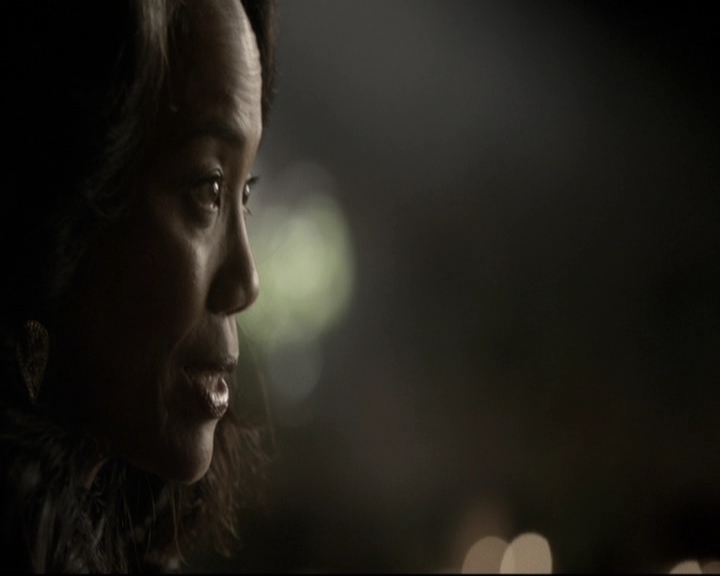 VampireDiariesWorld_dot_nl-TheOriginals_2x07ChasingTheDevilsTail0512.jpg
