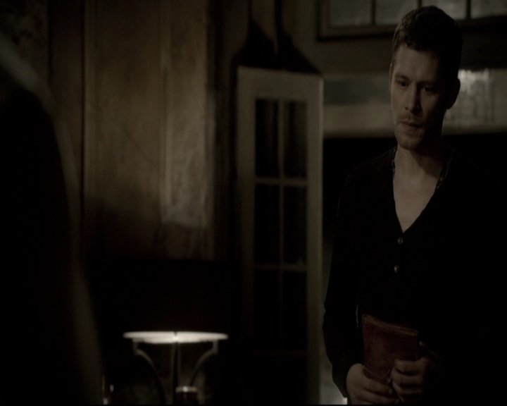 VampireDiariesWorld_dot_nl-TheOriginals_2x07ChasingTheDevilsTail2012.jpg