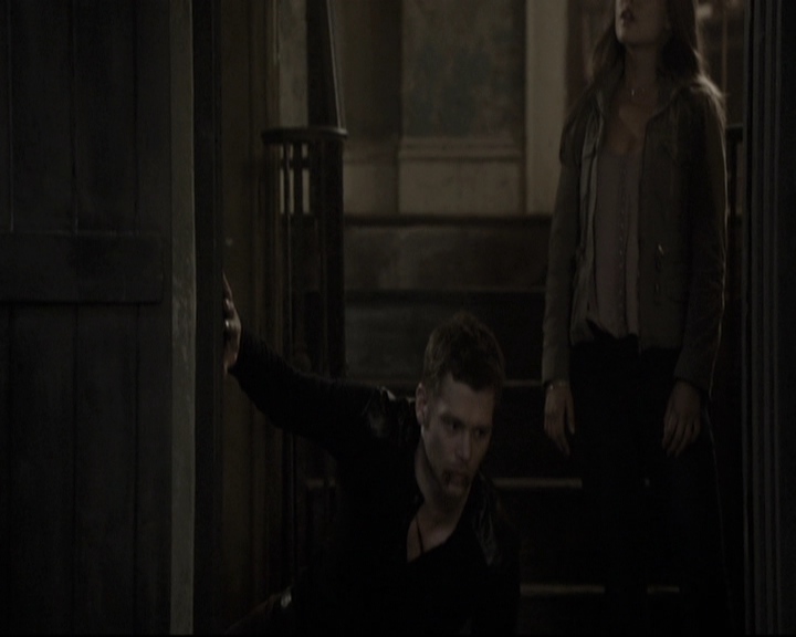 VampireDiariesWorld_dot_nl-TheOriginals_2x08TheBrothersThatCareToForgot2024.jpg
