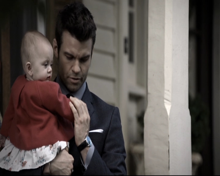 VampireDiariesWorld_dot_nl-TheOriginals_2x09TheMapOfMoments0405.jpg