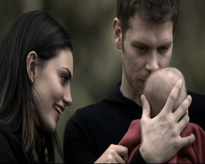 VampireDiariesWorld_dot_nl-TheOriginals_2x09TheMapOfMoments0504.jpg