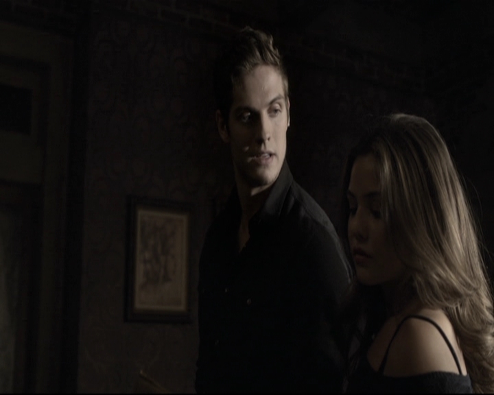VampireDiariesWorld_dot_nl-TheOriginals_2x09TheMapOfMoments0916.jpg