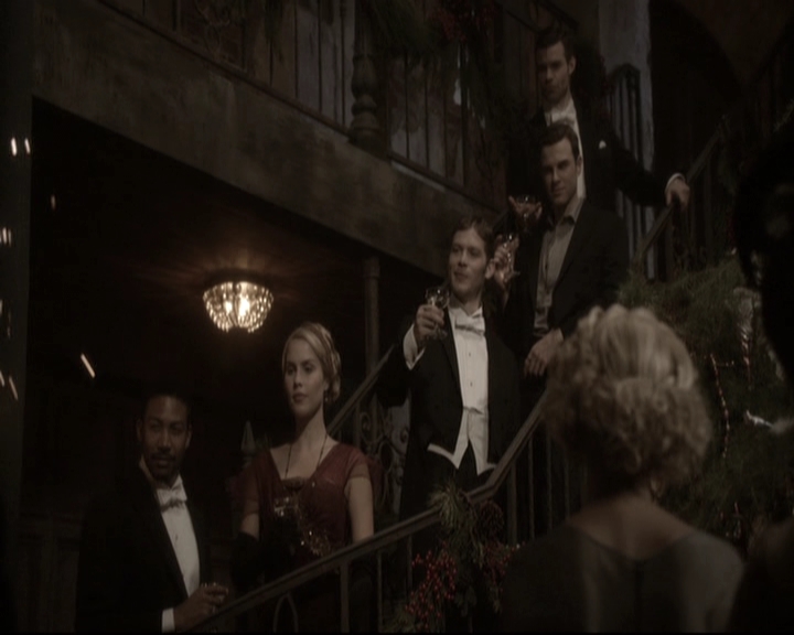 VampireDiariesWorld_dot_nl-TheOriginals_2x09TheMapOfMoments1949.jpg