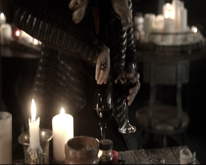 VampireDiariesWorld_dot_nl-TheOriginals_2x09TheMapOfMoments2150.jpg