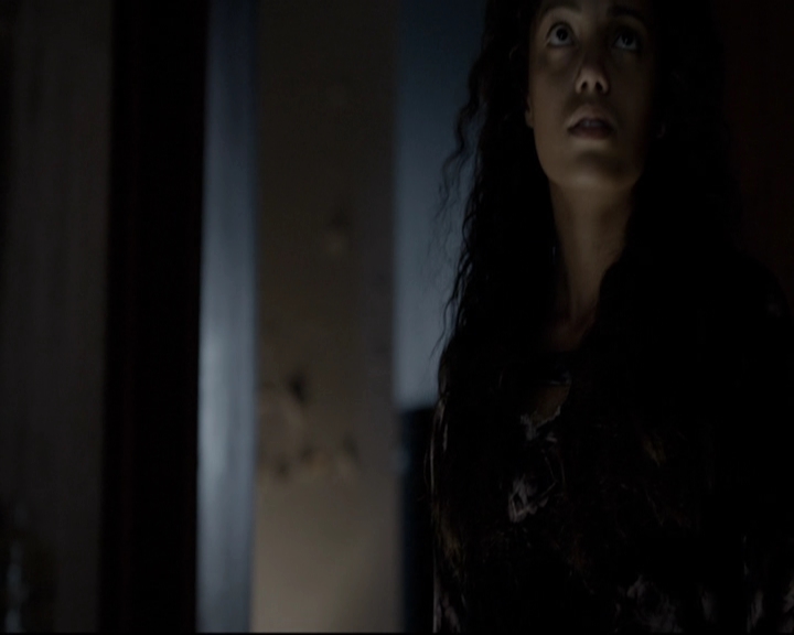 VampireDiariesWorld_dot_nl-TheOriginals_2x09TheMapOfMoments2250.jpg