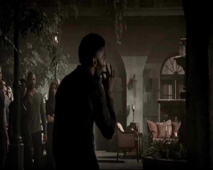 VampireDiariesWorld_dot_nl-TheOriginals_2x10GonnaSetYourFlagOnFire0569.jpg