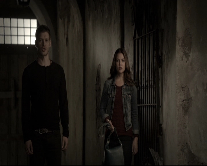 VampireDiariesWorld_dot_nl-TheOriginals_2x10GonnaSetYourFlagOnFire1848.jpg