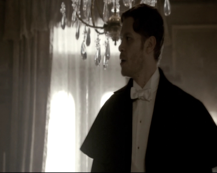 VampireDiariesWorld_dot_nl-TheOriginals_2x11BrotherhoodOfTheDamned0123.jpg