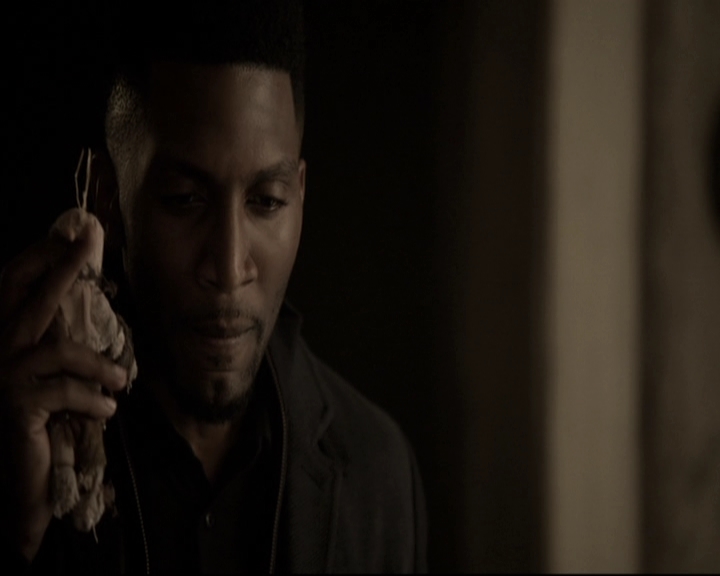 VampireDiariesWorld_dot_nl-TheOriginals_2x13TheDevilIsDamned0033.jpg