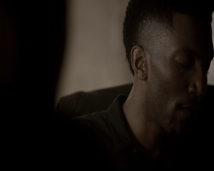 VampireDiariesWorld_dot_nl-TheOriginals_2x13TheDevilIsDamned0458.jpg