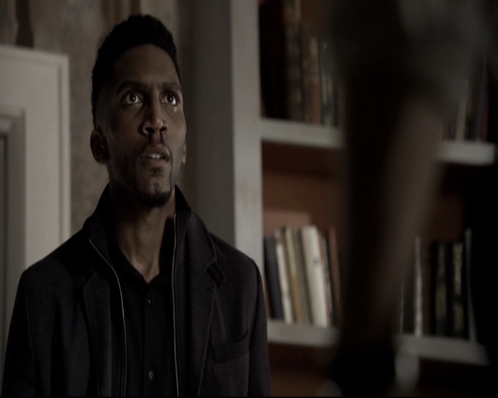 VampireDiariesWorld_dot_nl-TheOriginals_2x13TheDevilIsDamned2256.jpg