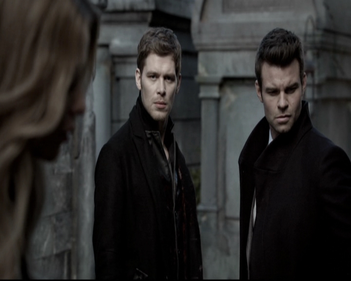 VampireDiariesWorld_dot_nl-TheOriginals_2x15TheyAllAskedForYou1555.jpg