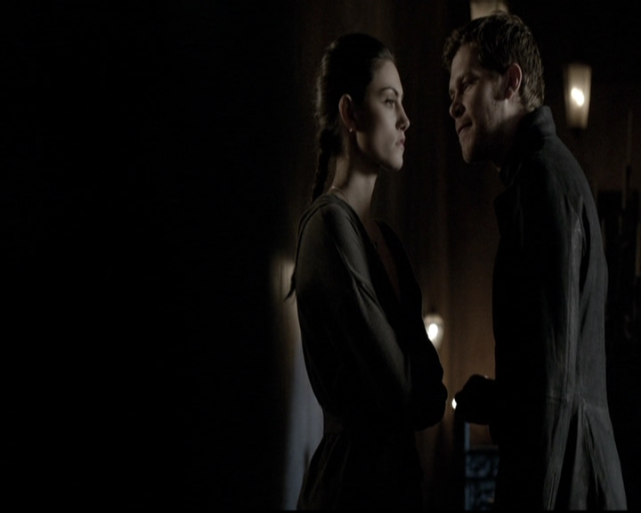 VampireDiariesWorld_dot_nl-TheOriginals_2x15TheyAllAskedForYou1941.jpg