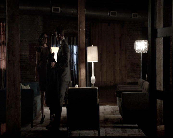 VampireDiariesWorld_dot_nl-TheOriginals_2x15TheyAllAskedForYou1984.jpg