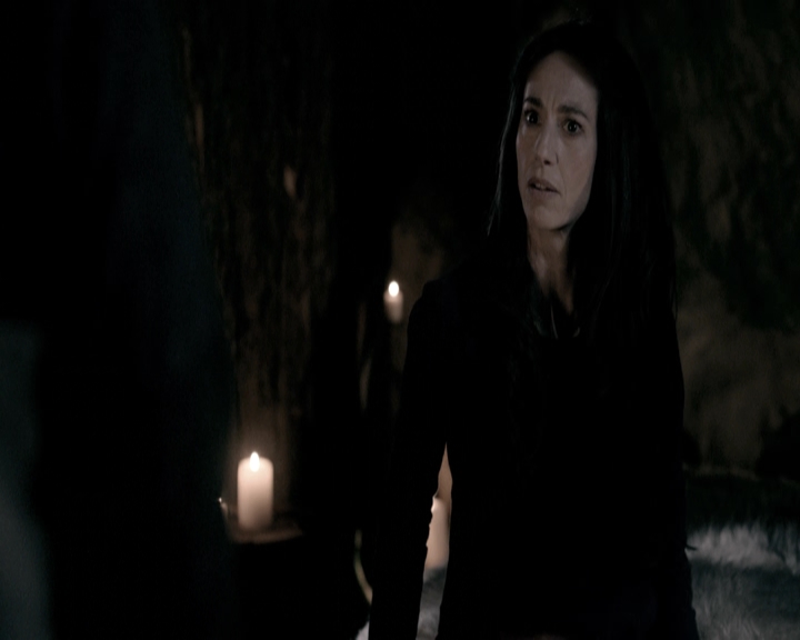 VampireDiariesWorld-dot-nl_TheOriginals-2x16SaveMySoul-DeletedScenes0036.jpg