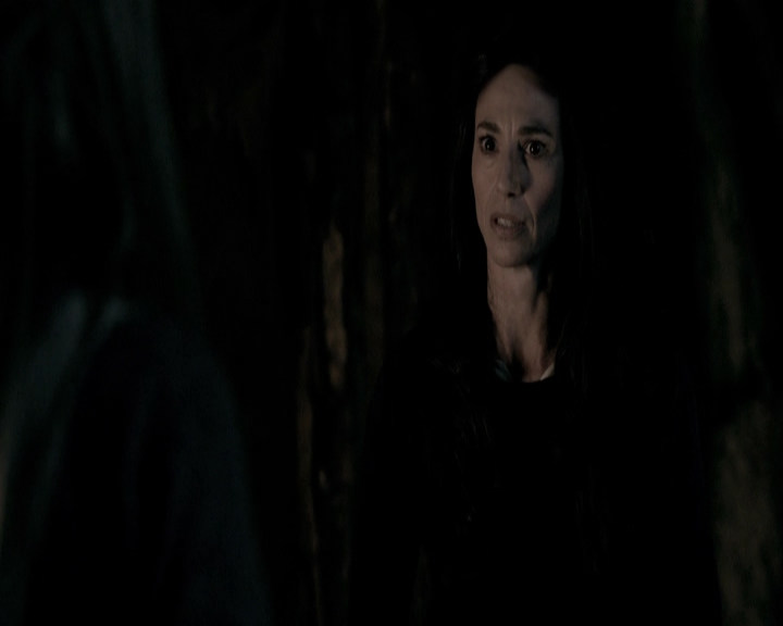 VampireDiariesWorld-dot-nl_TheOriginals-2x16SaveMySoul-DeletedScenes0040.jpg