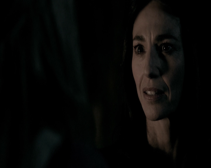 VampireDiariesWorld-dot-nl_TheOriginals-2x16SaveMySoul-DeletedScenes0045.jpg